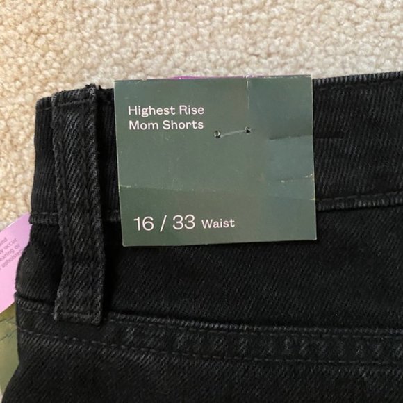 🆕 Wild Fable Rolled Cuff Jean Mom Shorts - Picture 3 of 4